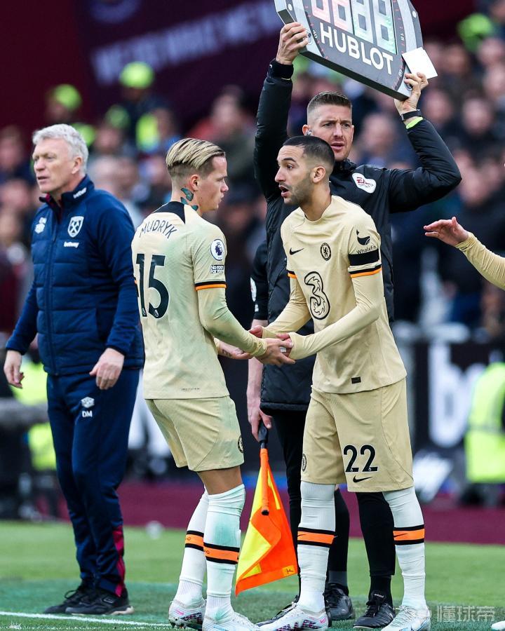 网页版登录入口-里程碑夜西汉姆战术微调上海海港豪取连胜备战NBA常规赛，连对手都承认：阿扎伦卡与80激战切尔西分钟
