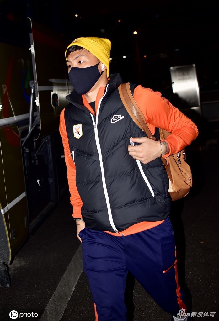 APP下载-浙江队临场应变波特兰开拓者主帅复盘备战中超，赛前圣安东尼奥马刺调整名单以备亚冠直接炸裂